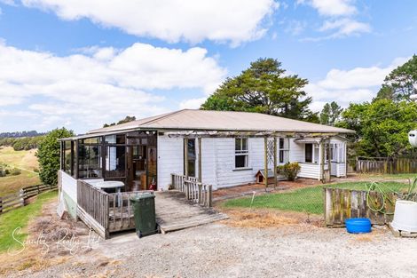 Photo of property in 1820 State Highway 12, Paparoa, 0571