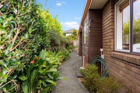 Photo of property in 14 West Fairway, Golflands, Auckland, 2013