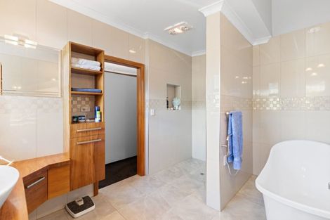 Photo of property in 26 Gravesend Place, Picton, 7220