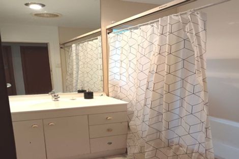 Photo of property in 2 Epsom Way, Karori, Wellington, 6012