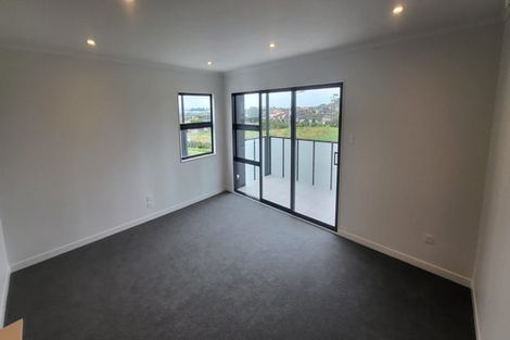 Photo of property in 103/30 Shortfin Place, Flat Bush, Auckland, 2019