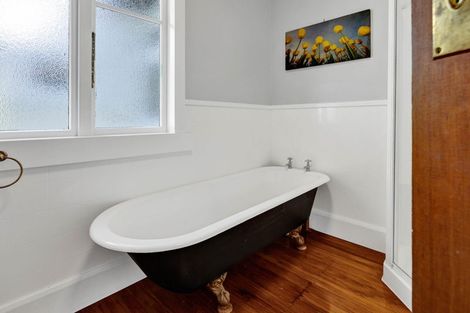 Photo of property in 48 Maire Street, Inglewood, 4330