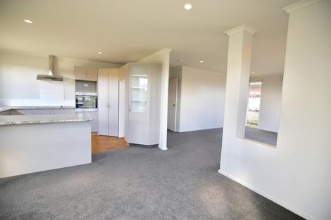 Photo of property in 21 Parkside Drive, Huntington, Hamilton, 3210