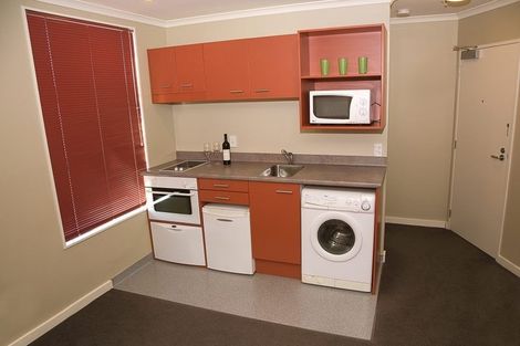 Photo of property in Aitken Street Apartments, 201/5 Aitken Street, Thorndon, Wellington, 6011