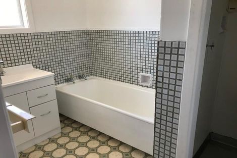 Photo of property in 19 Sunnyside Road, Nawton, Hamilton, 3200