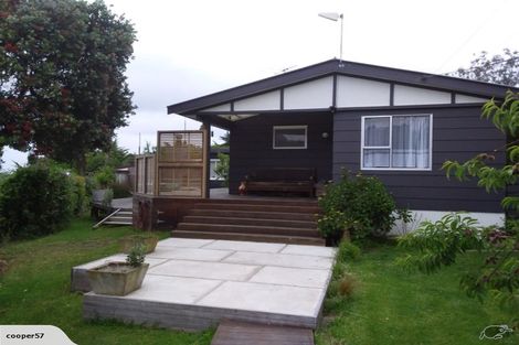 Photo of property in 55 Shag Point Road, Shag Point, Palmerston, 9482