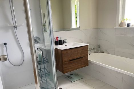 Photo of property in 37 Harrington Road, Henderson, Auckland, 0610