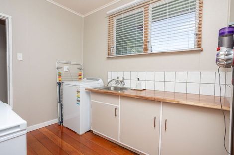 Photo of property in 27 Ruahine Street, Dannevirke, 4930