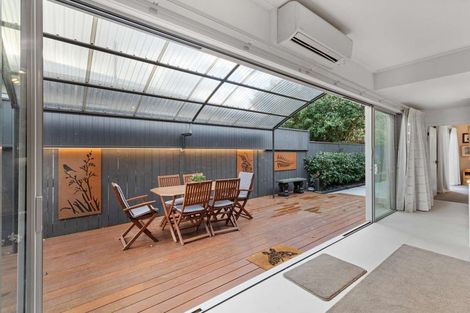 Photo of property in 263a Victoria Avenue, Hokowhitu, Palmerston North, 4410