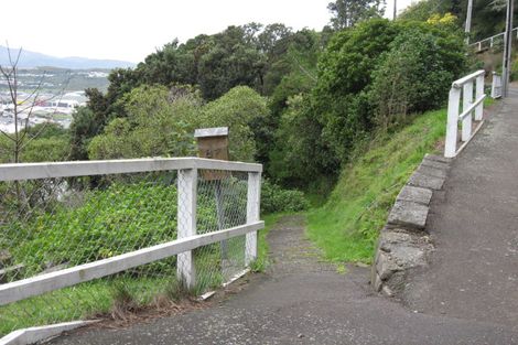 Photo of property in 87 Duncan Terrace, Kilbirnie, Wellington, 6022