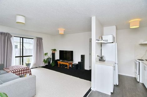 Photo of property in 2/18 Wairakei Road, Strowan, Christchurch, 8052