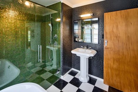 Photo of property in 14 Marina Grove, Hutt Central, Lower Hutt, 5010