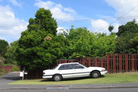 Photo of property in 2/85 Target Road, Totara Vale, Auckland, 0629