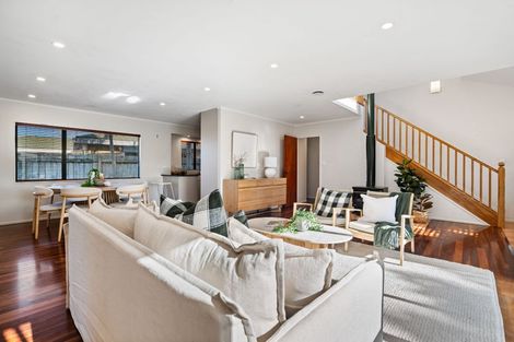 Photo of property in 48 Lakeside Drive, Orewa, 0931