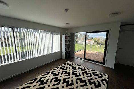 Photo of property in 8e Grenada Avenue, Forrest Hill, Auckland, 0620
