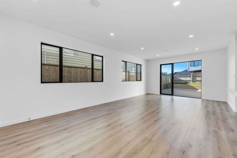 Photo of property in 6 Ballyliffin Drive, Flat Bush, Auckland, 2019