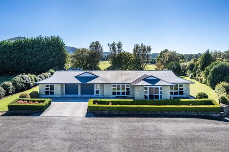 Photo of property in 119 Holyoakes Road, Kinloch, Taupo, 3377