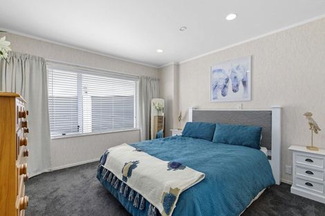 Photo of property in 2/21 Sharpe Crescent, Wainuiomata, Lower Hutt, 5014