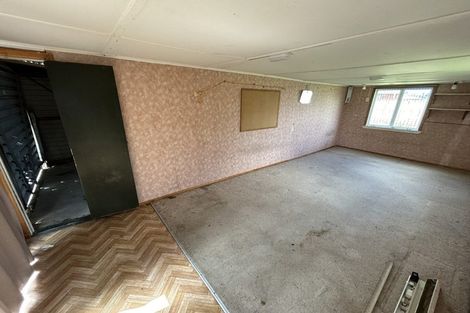 Photo of property in 21 Convair Crescent, Mangere, Auckland, 2022