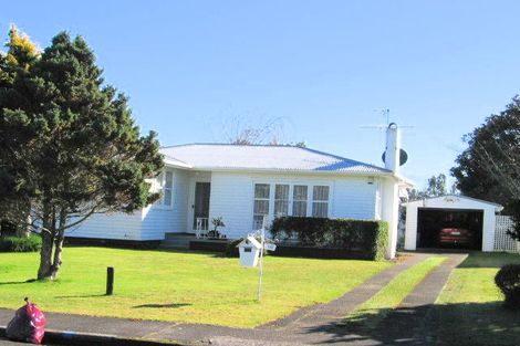Photo of property in 16 Fernaig Street, Papakura, 2110