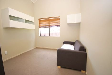 Photo of property in 21 Newberry Place, Richmond Heights, Taupo, 3330