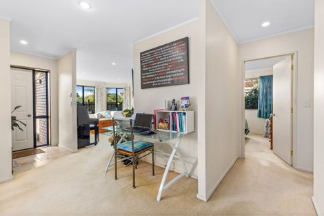 Photo of property in 19 Angel Way, Stanmore Bay, Whangaparaoa, 0932