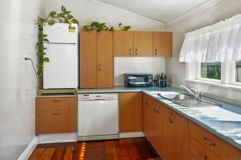 Photo of property in 23a Dublin Street, Martinborough, 5711