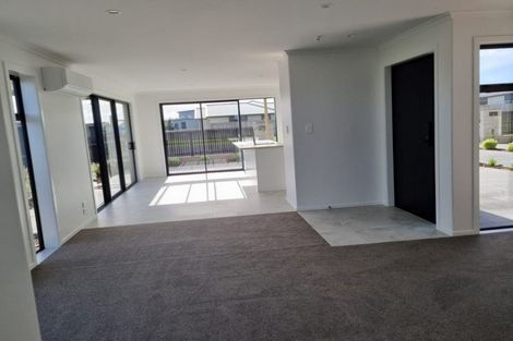 Photo of property in 27 Rehua Way, Papamoa, 3118