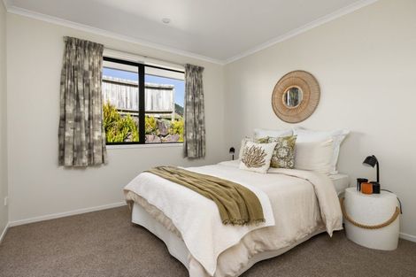 Photo of property in 302 Ballintoy Park Drive, Welcome Bay, Tauranga, 3175