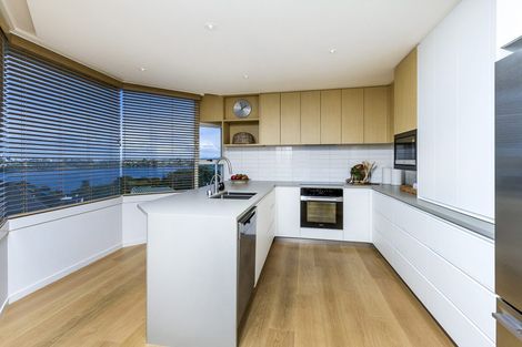 Photo of property in 4/90 Kitchener Road, Milford, Auckland, 0620