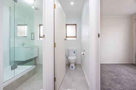 Photo of property in 1 Ranfurly Road, Papatoetoe, Auckland, 2104