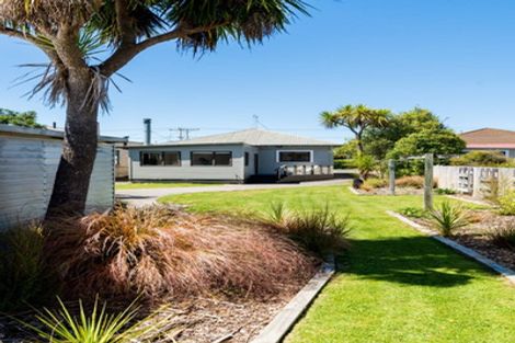 Photo of property in 380 Bay View Road, Saint Clair, Dunedin, 9012