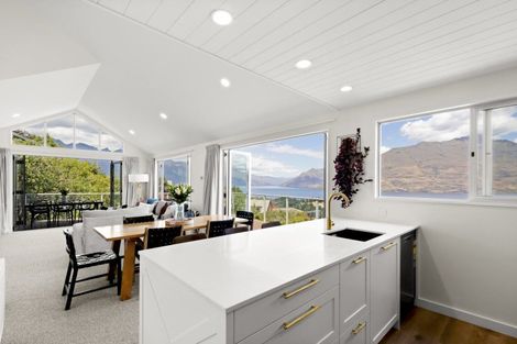Photo of property in 7b Manchester Place, Queenstown, 9300