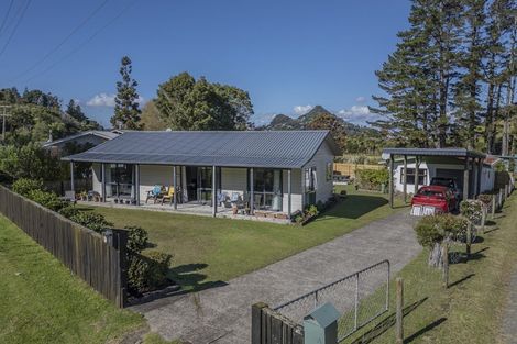 Photo of property in 5 Ocean Beach Road, Tairua, 3508