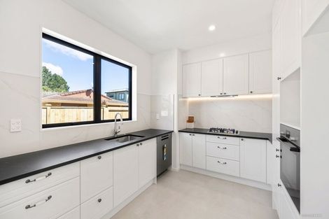 Photo of property in 11a Mimosa Place, Half Moon Bay, Auckland, 2012