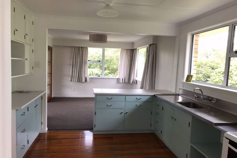 Photo of property in 7b Penrith Street, Westown, New Plymouth, 4310
