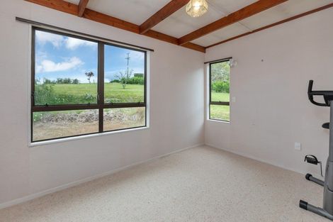 Photo of property in 400 Apotu Road, Kauri, Kamo, 0185