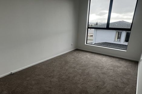 Photo of property in 9/233 Great North Road, Henderson, Auckland, 0612