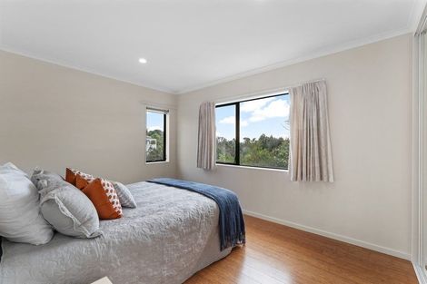 Photo of property in 12b Kimberly Grove, Greenhithe, Auckland, 0632