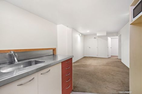 Photo of property in 10/5 Hopper Street, Mount Cook, Wellington, 6011