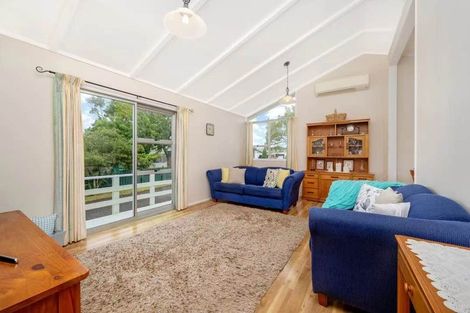 Photo of property in 4 Tangelo Place, Bucklands Beach, Auckland, 2012