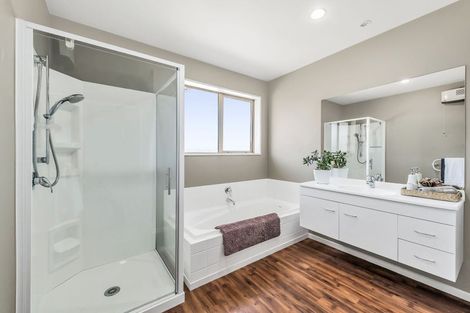 Photo of property in 15 Kingsley Place, Rolleston, 7614