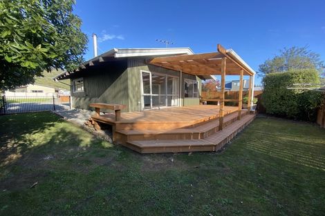 Photo of property in 46 Beach Road, Waikawa, Picton, 7220