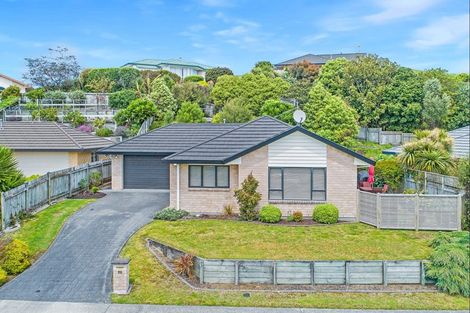 Photo of property in 49 Realm Drive, Paraparaumu, 5032