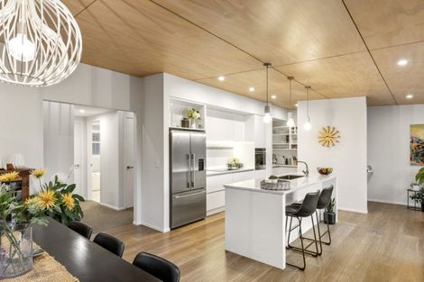 Photo of property in 82a Taniwha Place, Bethlehem, Tauranga, 3176