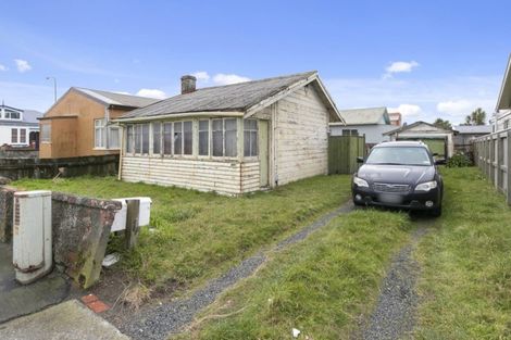 Photo of property in 219 The Esplanade, Petone, Lower Hutt, 5012