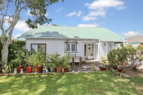 Photo of property in 18a Helvetia Road, Pukekohe, 2120