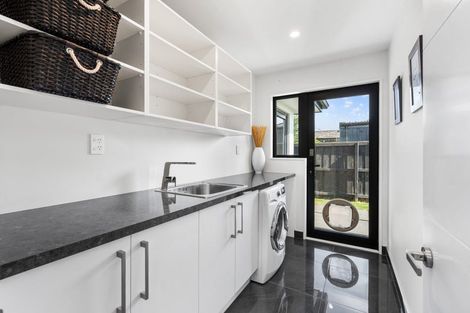 Photo of property in 10 Dunlop Crescent, Rolleston, 7614