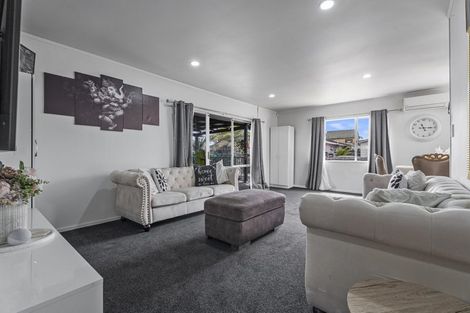 Photo of property in 1 Leslie Place, Deanwell, Hamilton, 3206