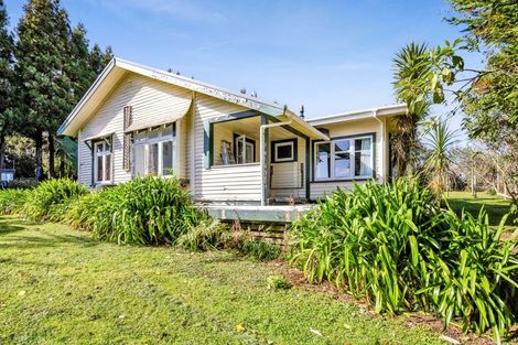 Photo of property in 150 Ackworth Road, Lepperton, New Plymouth, 4373